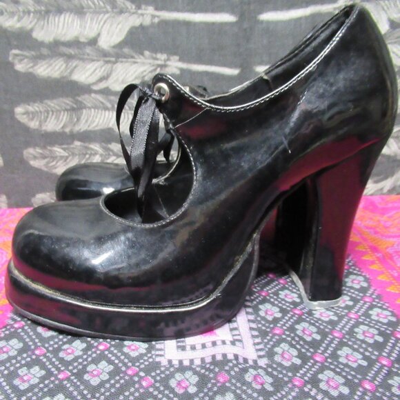 Goth Black Patent Leather Chunky Platform Heel Mary Jane Shoes *Flawed* - Picture 6 of 12